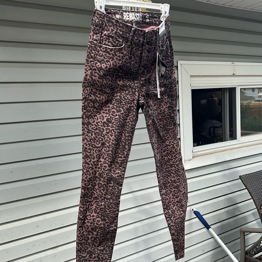 REWASH brand  / Bemore